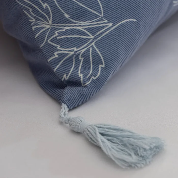 Funda de Almohadón Hojas en Línea en Azul - Textiles, Uruguay | Arredo, vista 3