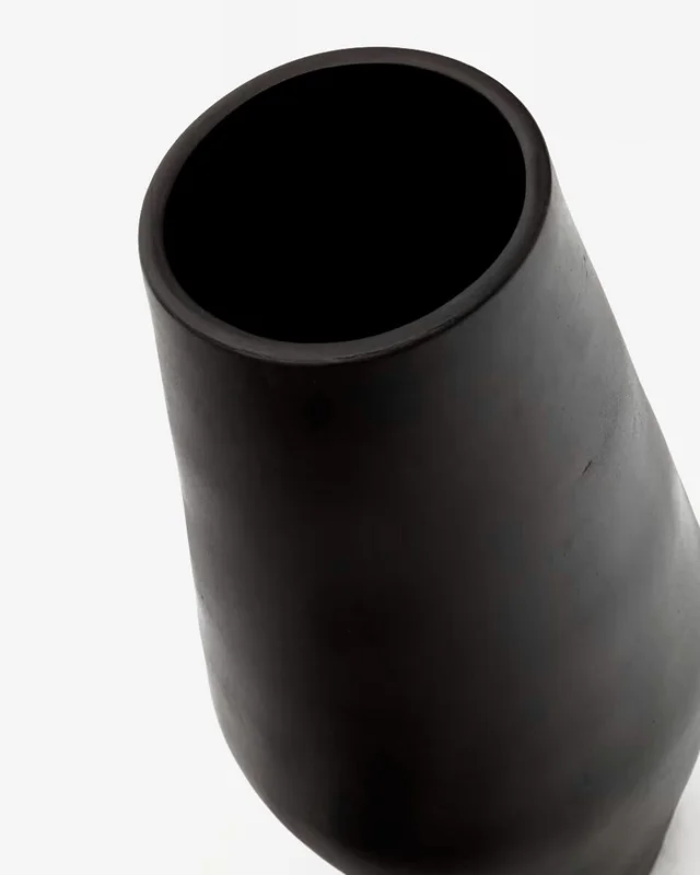 Jarrón Posia de terracota - 61 cm en Negro - Jarrones, Uruguay | Kavehome, vista 5