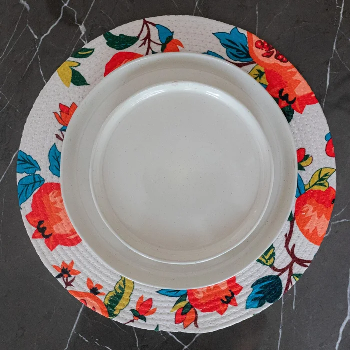 Individual redondo Flores - Textiles, Uruguay | Buho Store