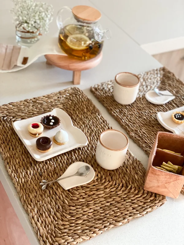 Kit desayuno con vaso de cerámica, apoya cucharas, plato y cucharita en Beige - Decoración, Uruguay | Dreams On Time, vista 29