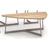 MESA CENTRO TRIANGULAR - BASE GRAFITO - MADERA ROBLE CLARO en Madera natural - Mesas de living, Uruguay | Champagne Home, vista 1 de 5