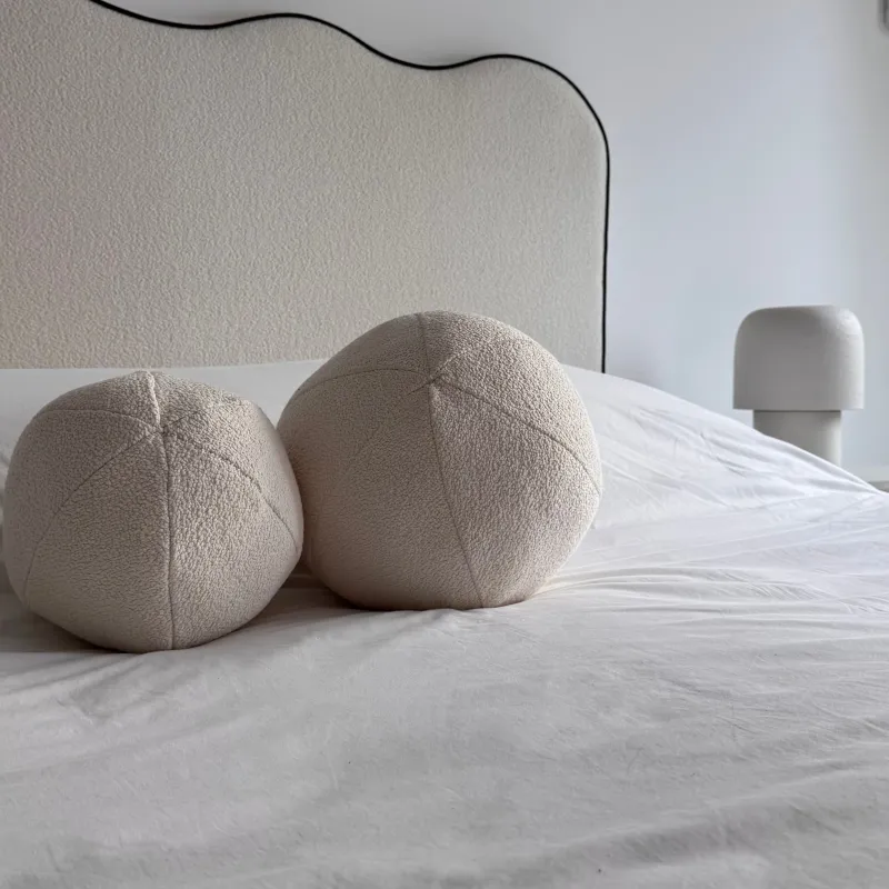 Respaldo PISSIS Vivo - Funda en Blanco - Respaldos de cama, Uruguay | Octo