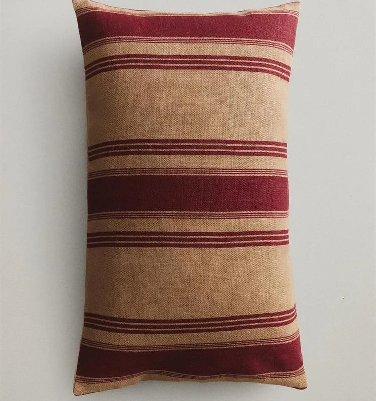 FUNDA COJÍN RAYA - Textiles, Uruguay | Zara Home