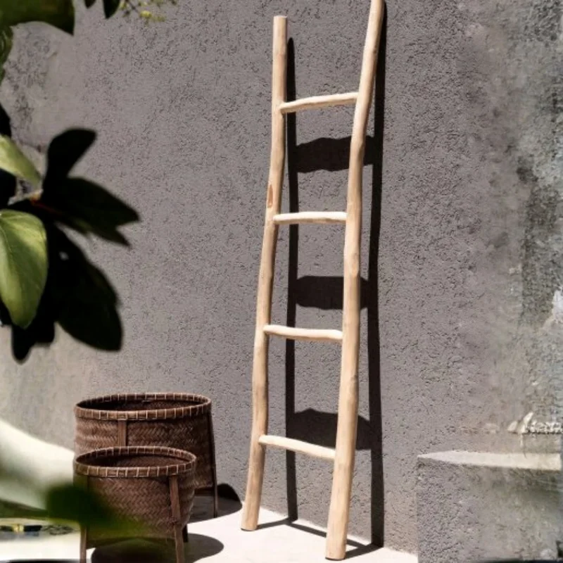 Escalera Decorativa de Teca Tali | Casakos - Butacas, banquetas y puffs, Uruguay | Casakos, vista 5