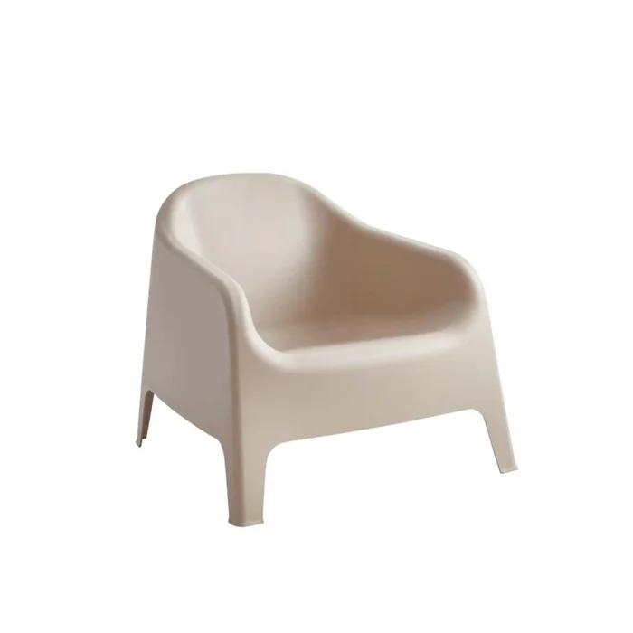 Butaca Exterior Polipropileno Marron Skarpo en Beige - Muebles para el exterior, Uruguay | Divino, vista 2
