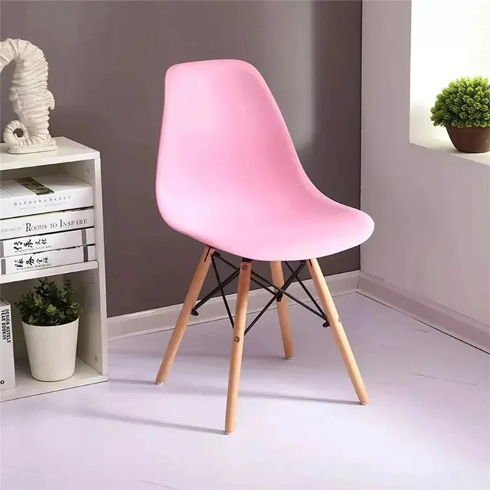 SILLA EAMES COMEDOR CON BASE EN MADERA ROSA en Rosa - Sillas, Uruguay | Decohogar, vista 2