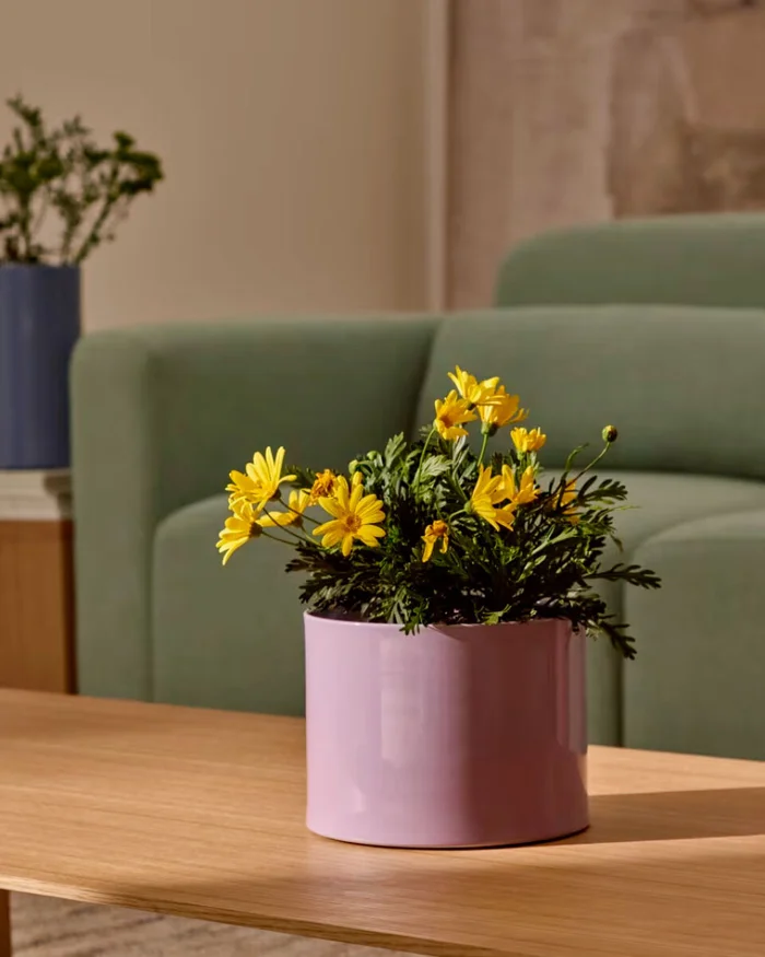 Jarrón de cerámica Elova - lila 16cm en Violeta - Jarrones, Uruguay | Kavehome, vista 2