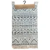 ALFOMBRA 50x80CM TRIANGULOS TRIBAL BLANCO Y NEGRO en Blanco - Textiles, Uruguay | Decohogar, vista 2 de 4