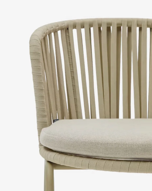 Silla exterior Saconca de cuerda y acero con acabado pintado - beige en Beige - Sillas, Uruguay | Kavehome, vista 3