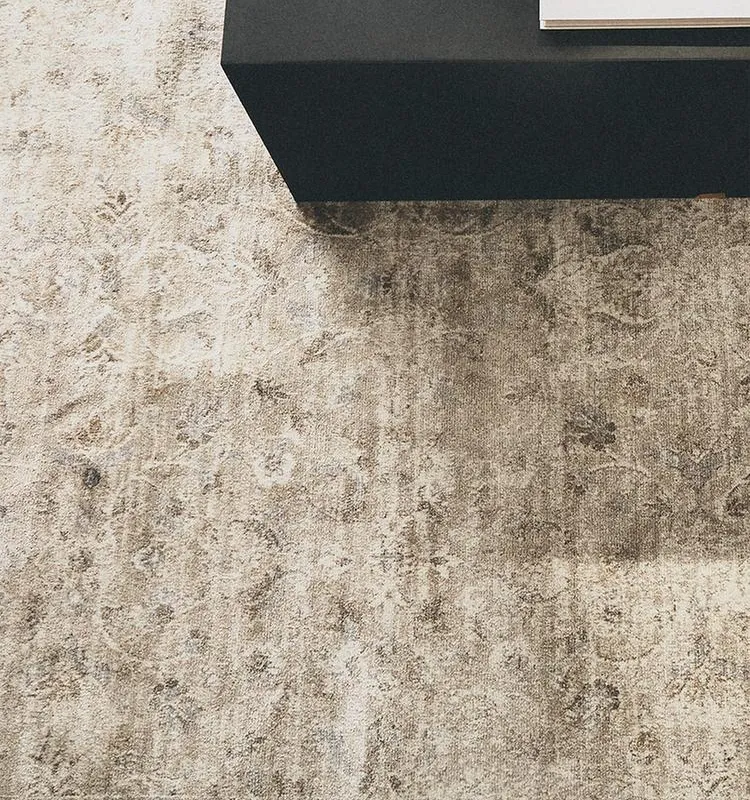 ALFOMBRA EFECTO VINTAGE en Beige - Alfombras, Uruguay | Zara Home