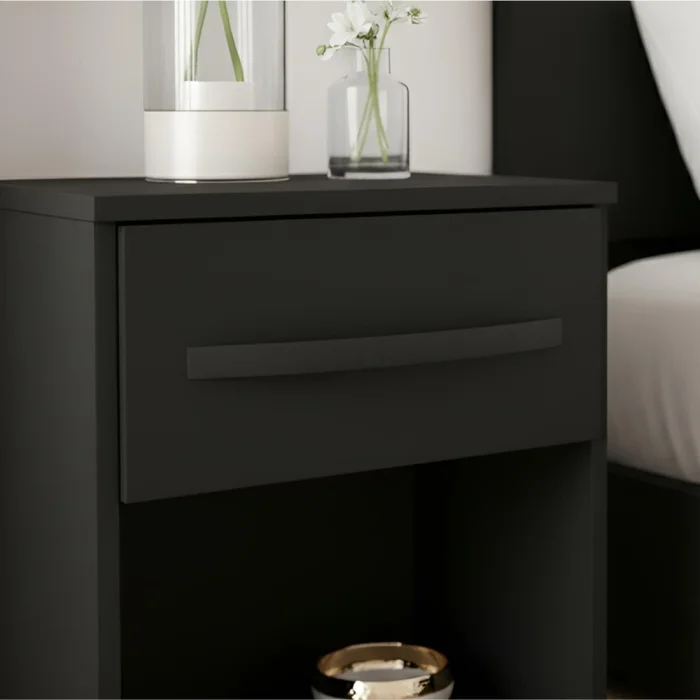Respaldo de Sommier C/ 2 Mesas de Luz - MDP - NERO en Negro - Dormitorio, Uruguay | Mulata, vista 3