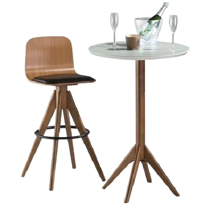 Banqueta Luiza en Madera natural - Sillas, Uruguay | Furest, vista 3