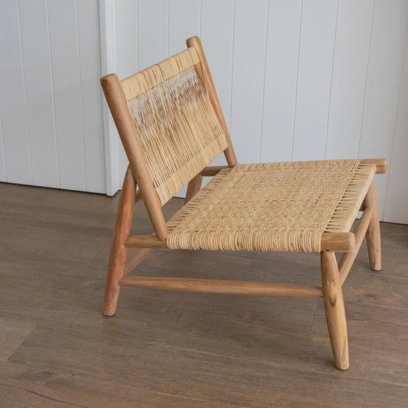 Butaca en teca y ratán en Madera natural - Butacas, banquetas y puffs, Uruguay | Entrecasa