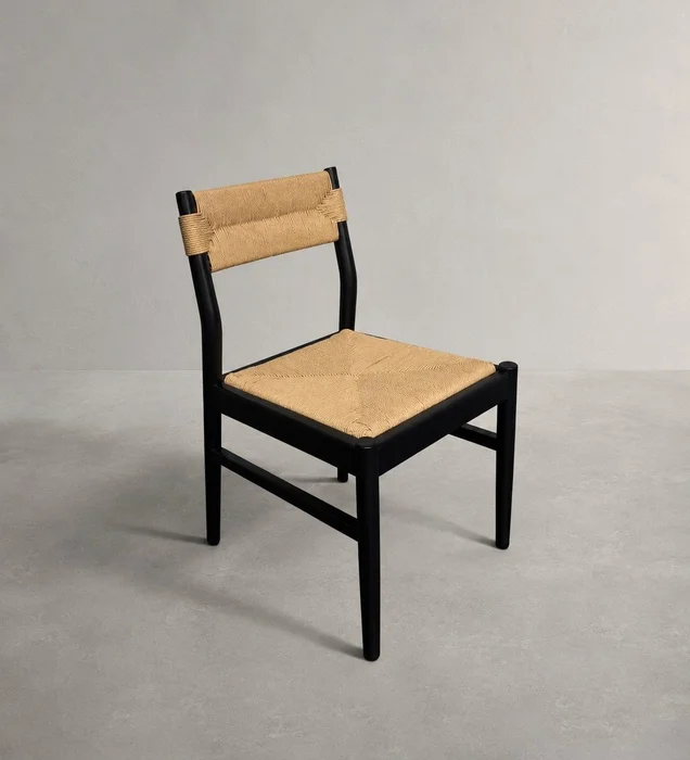 Silla en madera teca negra y fibra en Negro - Sillas, Uruguay | Entrecasa