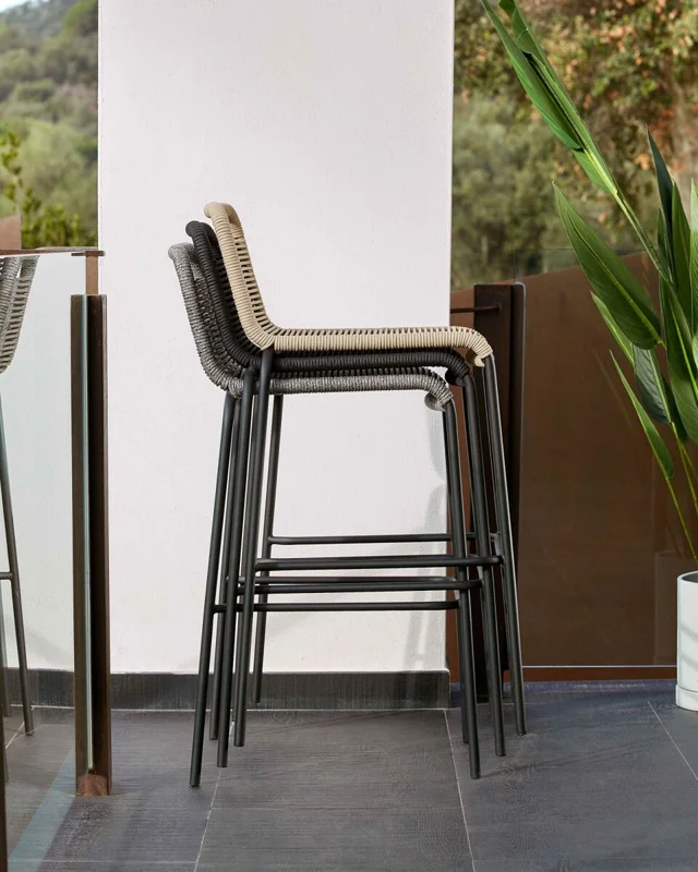 Taburete Lambton de cuerda - negro y acero con acabado negro altura 74 cm en Negro - Butacas, banquetas y puffs, Uruguay | Kavehome, vista 3