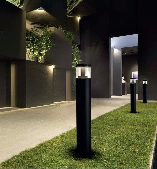Strabe en Negro - Lámparas de pie, Uruguay | Darko Lighting, vista 2