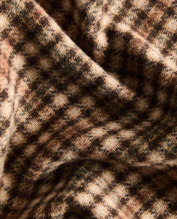 MANTA CUADROS FLECOS en Marrón - Textiles, Uruguay | Zara Home, vista 4