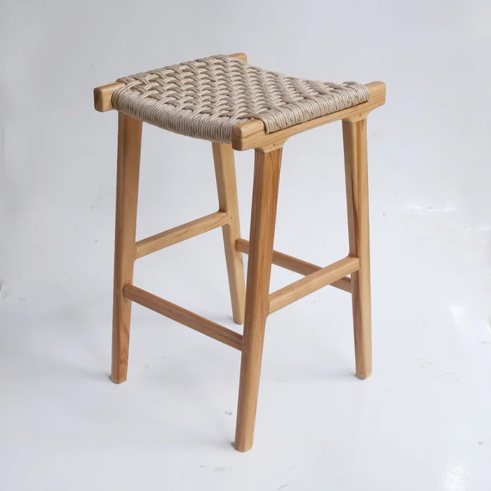 Banqueta Lira Grande en Madera natural - Butacas, banquetas y puffs, Uruguay | Casakos, vista 6