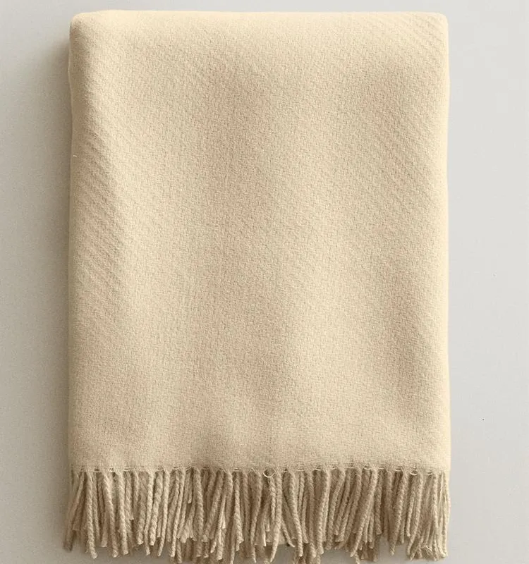 MANTA ESTRUCTURA LISA en Beige - Textiles, Uruguay | Zara Home