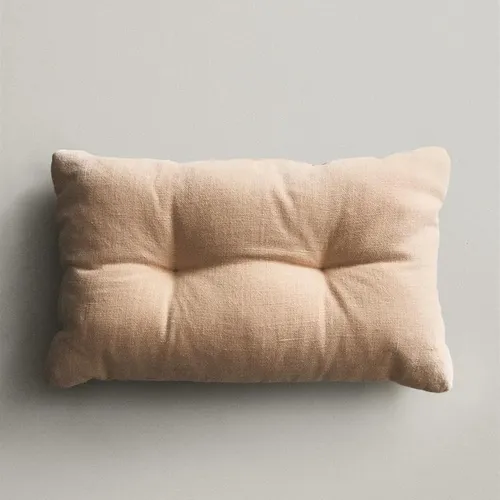 COJÍN LISO PESPUNTE en Beige - Textiles, Uruguay | Zara Home