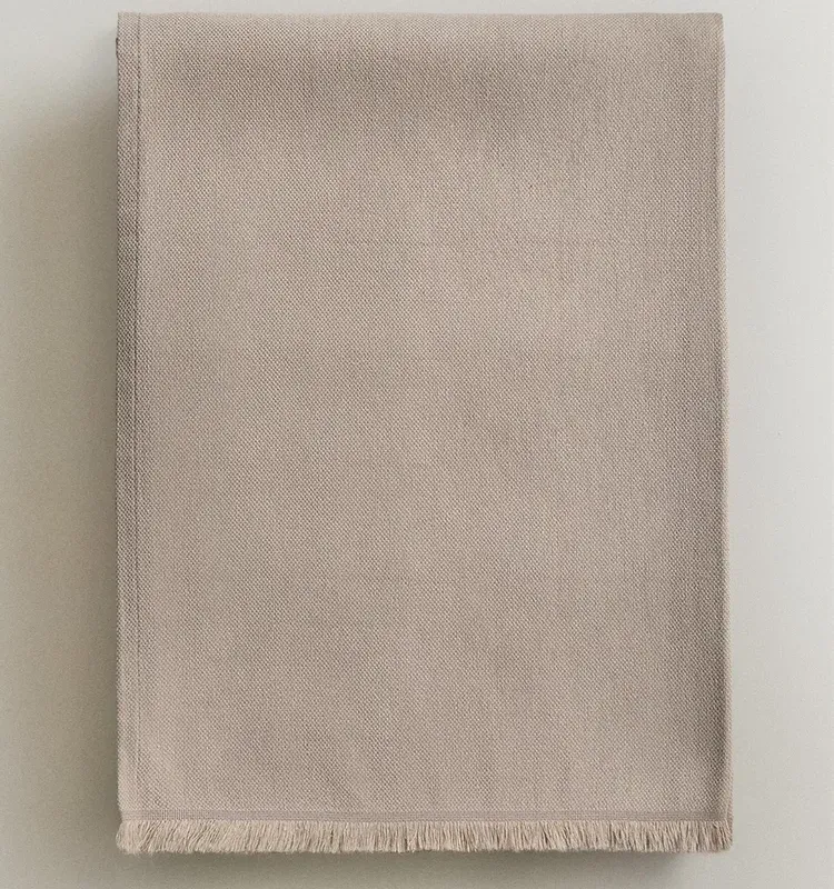 MANTA MULTIUSOS LISA en Beige - Textiles, Uruguay | Zara Home