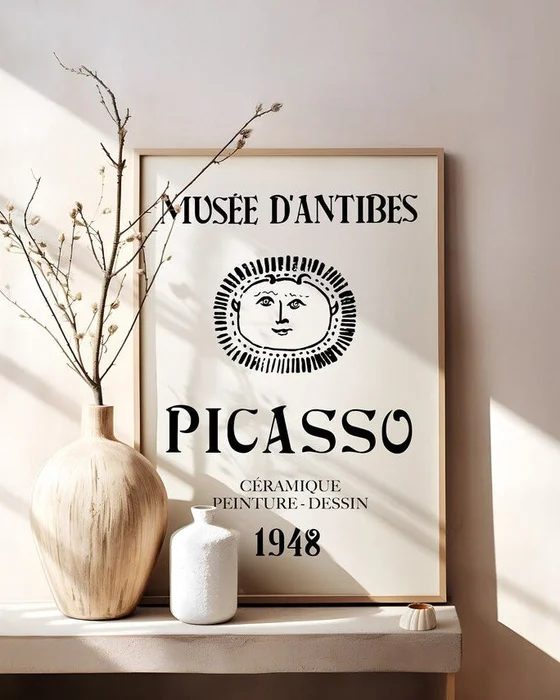 Picasso - Musée d'Antibes en Blanco - Láminas, Uruguay | La Cuadrería, vista 2