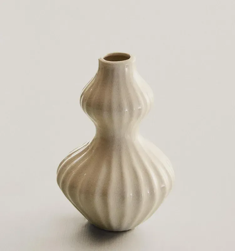 JARRÓN PEQUEÑO CERÁMICA ESMALTADA RAYAS - Jarrones, Uruguay | Zara Home