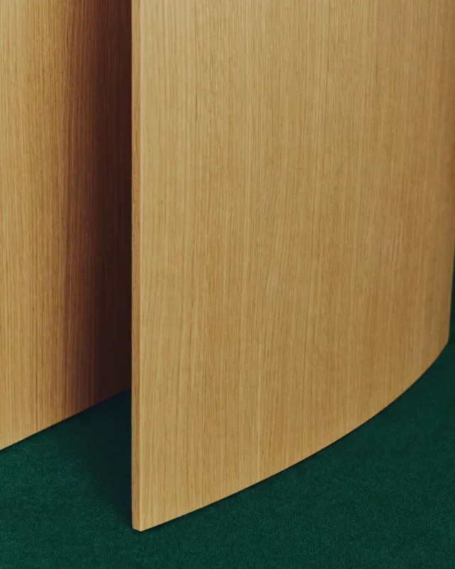 Mesa de trabajo Litto de chapa de roble FSC Mix Credit 140 x 60 cm en Madera natural - Escritorios y sillas de escritorio, Uruguay | Kavehome, vista 3