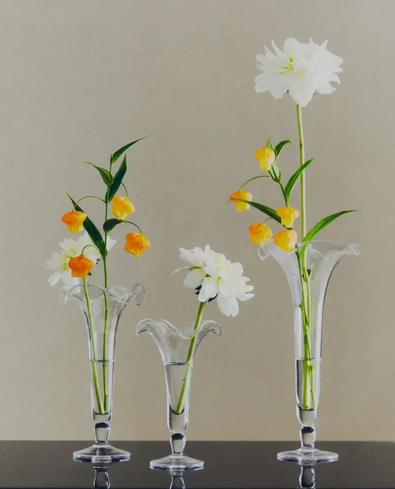 JARRÓN VIDRIO FLOR - Jarrones, Uruguay | Zara Home
