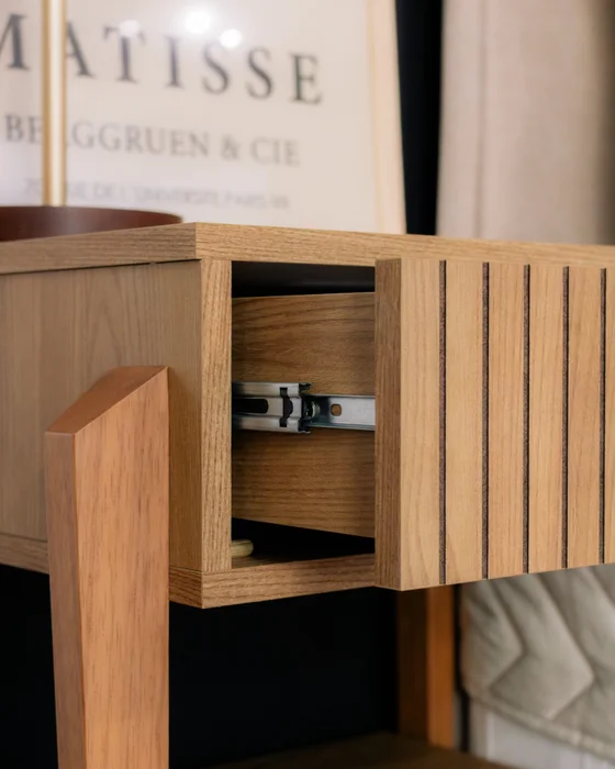 Mesa de Luz Capri - Olmo en Madera natural - Mesas de luz, Uruguay | Berna home, vista 3