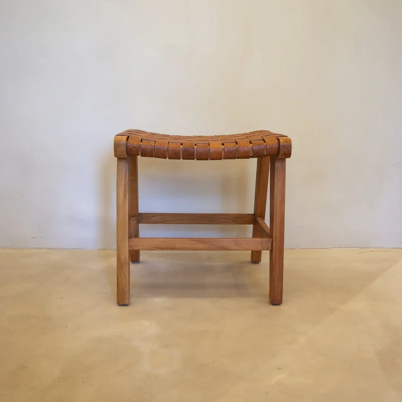 Banco de Teca y Cuero Vegetal Mali | Casakos en Madera natural - Butacas, banquetas y puffs, Uruguay | Casakos, vista 9