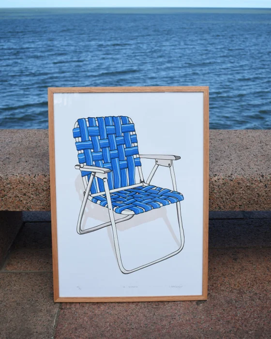 Silla azul en Azul - Láminas, Uruguay | Mara Estudio