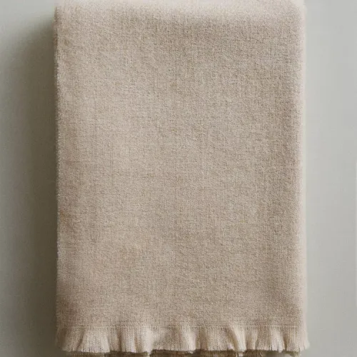 MANTA FLECOS - Textiles, Uruguay | Zara Home