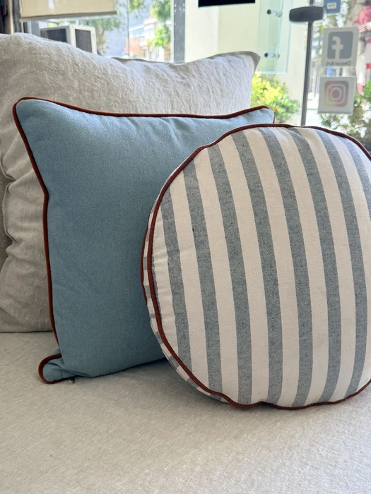 Almohadón Pane Cielo - Textiles, Uruguay | Decilo con Alma, vista 3