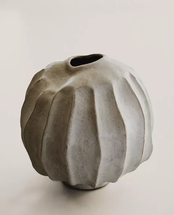 JARRÓN DECORATIVO CERÁMICA REDONDO - Jarrones, Uruguay | Zara Home