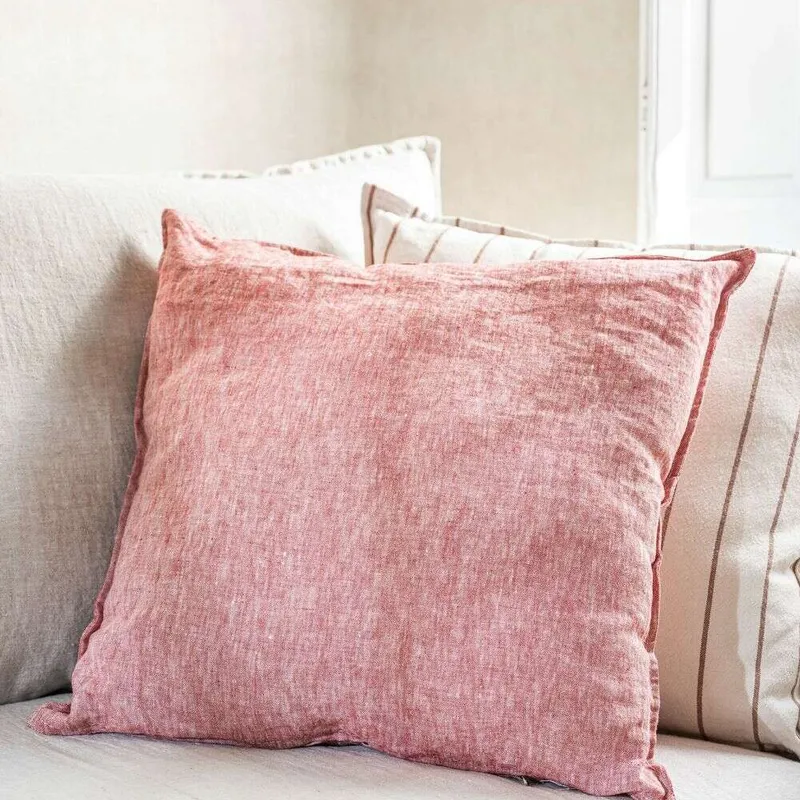 ALMOHADON PAZ - LINO DENIM CHERRY - 55 X 55 CMS - Textiles, Uruguay | La Iberica