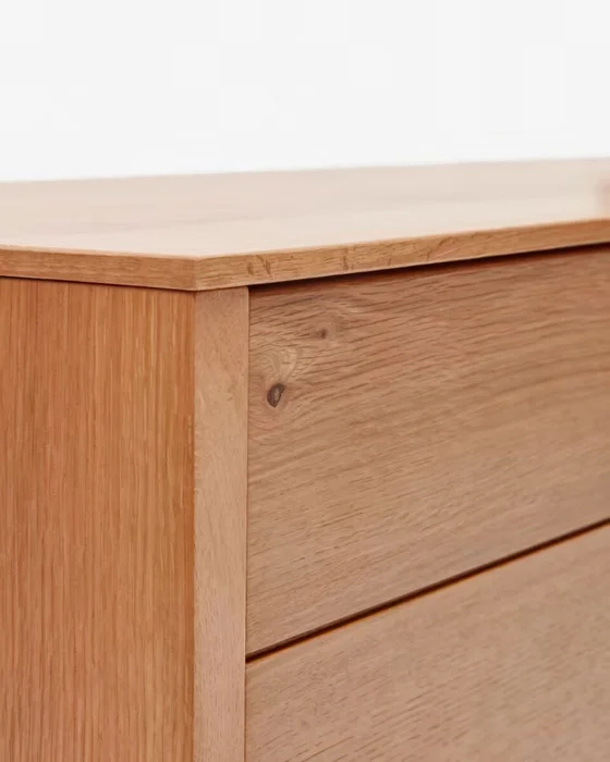 Aparador Alguema - 4 puertas en chapa de roble con acabado natural 200 x 74 cm en Madera natural - Aparadores y recibidores, Uruguay | Kavehome, vista 6