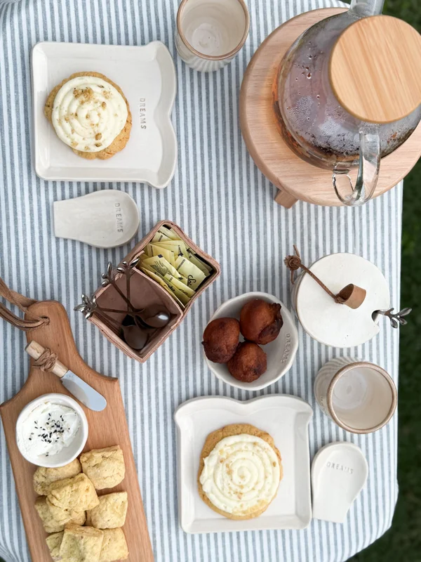 Kit desayuno con vaso de cerámica, apoya cucharas, plato y cucharita en Beige - Decoración, Uruguay | Dreams On Time, vista 32