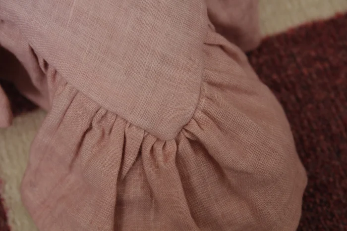 almohadón august en Rosa - Textiles, Uruguay | Proyecto Forma, vista 4