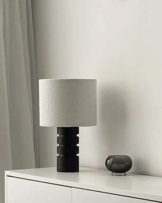 Lampara Kyoto mini Black en Black - Lámparas de mesa, Uruguay | Fagu Projects