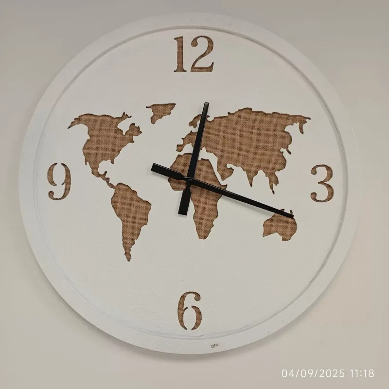 Reloj de pared Mapamundi en Blanco - Decoración, Uruguay | Concetto Casa
