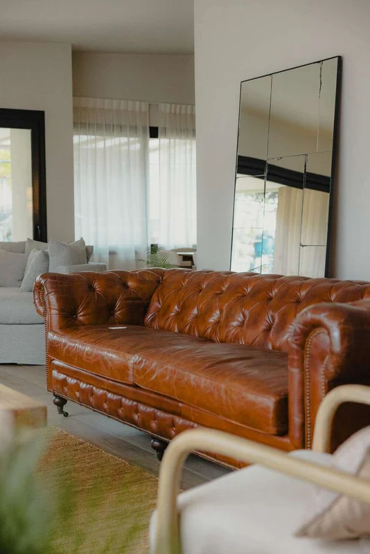 SILLON CHESTERFIELD - CUERO ITALIANO - XL en Marrón - Sillones y sofás, Uruguay | La Iberica, vista 34