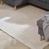 Alfombra STORRAPP 140x200 beige en Beige - Muebles para el exterior, Uruguay | JYSK, vista 2 de 3