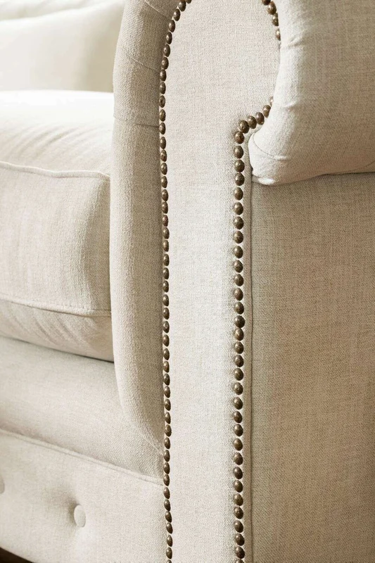 SILLON CHESTERFIELD - LINO ANTIMANCHAS en Blanco - Sillones y sofás, Uruguay | La Iberica, vista 8