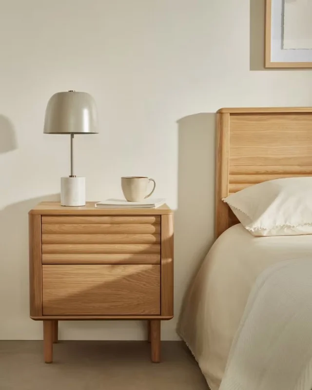 Luminaria de mesa Alish de metal y mármol en Beige - Lámparas de mesa, Uruguay | Kavehome, vista 3