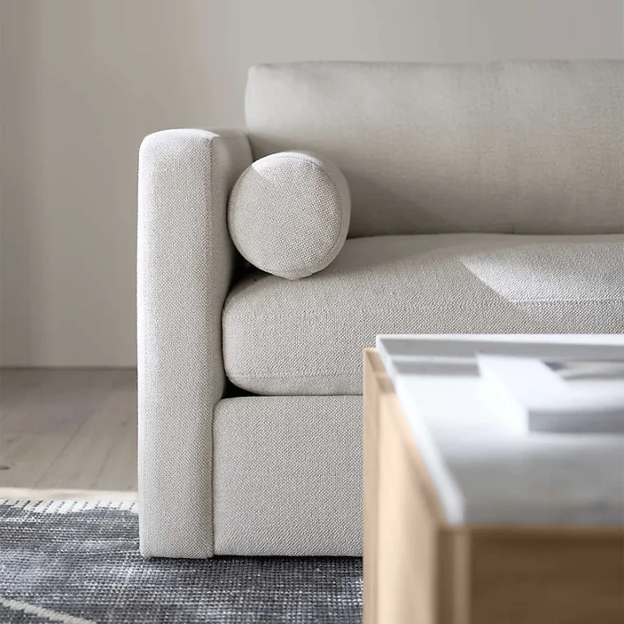 Sofá tapizado Vicky en Beige - Sillones y sofás, Uruguay | Pieza Clave, vista 4
