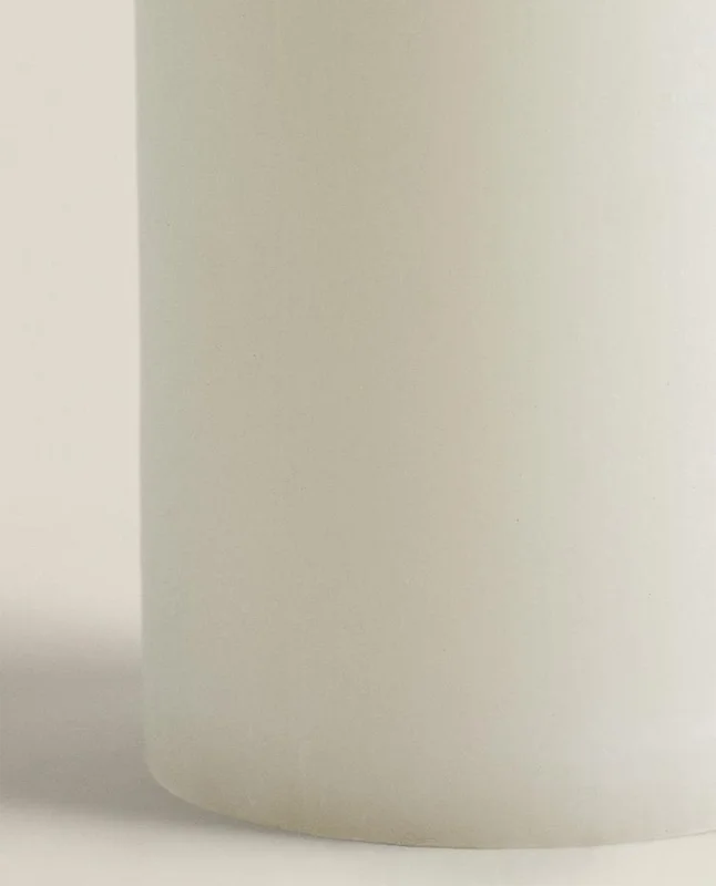VELA DECORATIVA CILÍNDRICA en Blanco - Velas y Portavelas, Uruguay | Zara Home, vista 5