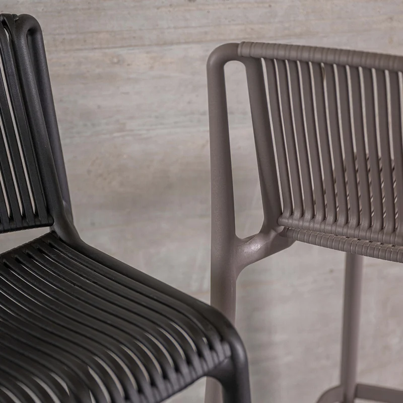 Taburete Sicilia - Gris en Gris - Sillas, Uruguay | Walnut, vista 4