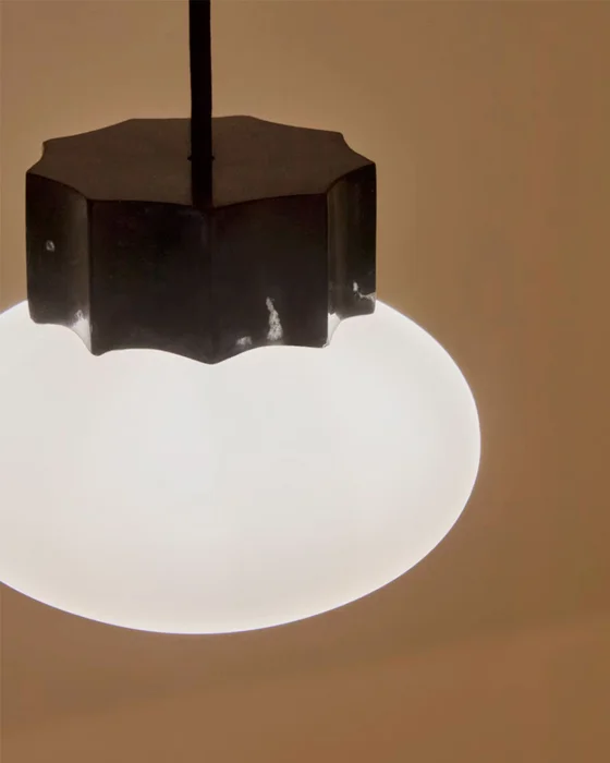 Lámpara de techo Idela de cristal ahumado y mármol negro Ø15 cm en Negro - Lámparas colgantes, Uruguay | Kavehome, vista 2