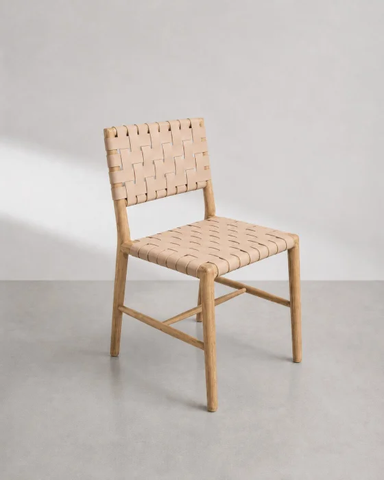Silla en madera teca y cuero en Beige - Sillas, Uruguay | Entrecasa